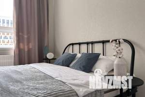 2-к квартира, посуточно, 38м2, 4/17 этаж