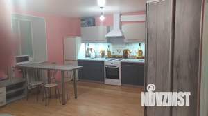 Студия квартира, посуточно, 35м2, 11/17 этаж