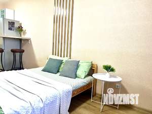Студия квартира, посуточно, 28м2, 10/17 этаж