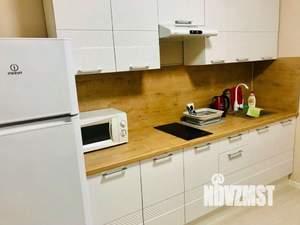 1-к квартира, посуточно, 43м2, 1/1 этаж