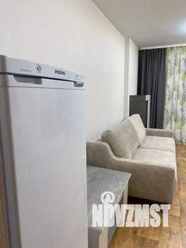 Студия квартира, посуточно, 28м2, 1/18 этаж