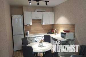 2-к квартира, посуточно, 45м2, 15/18 этаж