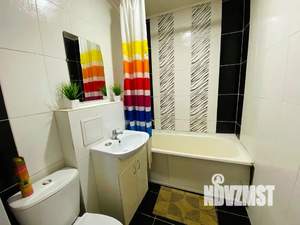 Студия квартира, посуточно, 36м2, 4/5 этаж