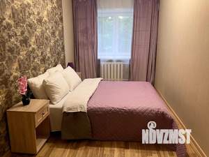 2-к квартира, посуточно, 44м2, 1/1 этаж