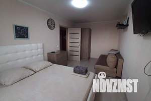 1-к квартира, посуточно, 33м2, 9/18 этаж