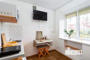 Студия квартира, посуточно, 13м2, 1/5 этаж