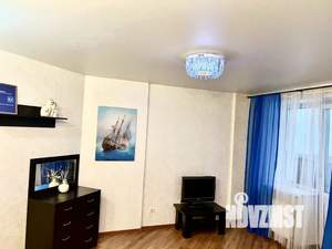 Студия квартира, посуточно, 32м2, 7/18 этаж