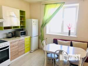 2-к квартира, посуточно, 66м2, 1/1 этаж