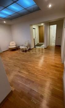 4-к квартира, на длительный срок, 148м2, 3/9 этаж