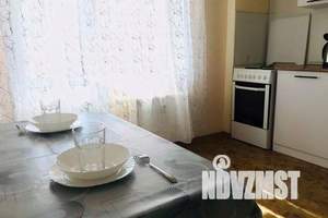 1-к квартира, посуточно, 42м2, 6/17 этаж