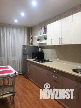 1-к квартира, посуточно, 39м2, 2/10 этаж