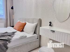 1-к квартира, посуточно, 40м2, 1/10 этаж