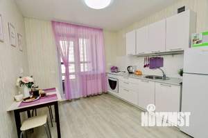 1-к квартира, посуточно, 37м2, 1/1 этаж