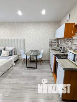 Студия квартира, посуточно, 30м2, 23/25 этаж