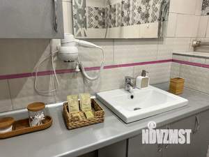 Студия квартира, посуточно, 34м2, 12/17 этаж