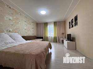 3-к квартира, посуточно, 68м2, 1/1 этаж