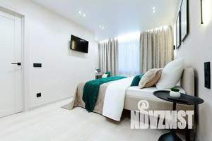 2-к квартира, посуточно, 45м2, 17/25 этаж