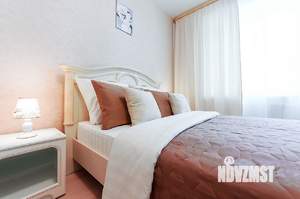 1-к квартира, посуточно, 38м2, 5/17 этаж