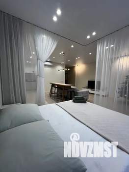 Студия квартира, посуточно, 55м2, 18/22 этаж