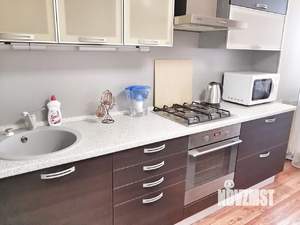 2-к квартира, посуточно, 52м2, 1/1 этаж