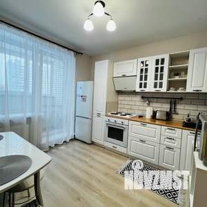 1-к квартира, посуточно, 38м2, 7/14 этаж