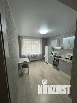 1-к квартира, посуточно, 35м2, 7/17 этаж