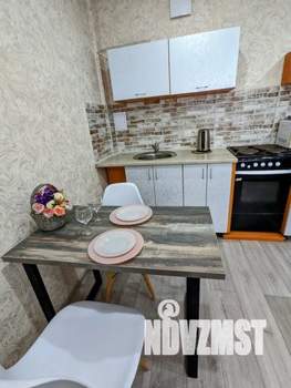 Студия квартира, посуточно, 30м2, 23/25 этаж