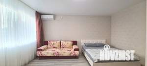 Студия квартира, посуточно, 45м2, 2/6 этаж