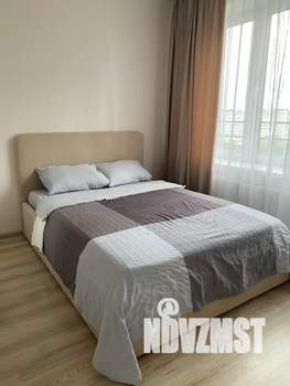 1-к квартира, посуточно, 41м2, 9/16 этаж