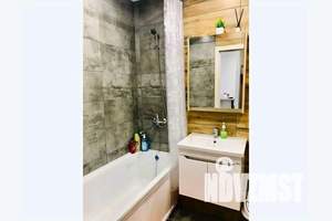 2-к квартира, посуточно, 42м2, 14/17 этаж