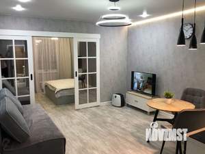 Студия квартира, посуточно, 40м2, 20/27 этаж