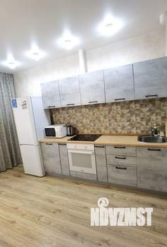 1-к квартира, посуточно, 40м2, 6/18 этаж