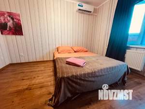 1-к квартира, посуточно, 38м2, 12/17 этаж