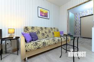 1-к квартира, посуточно, 38м2, 2/18 этаж
