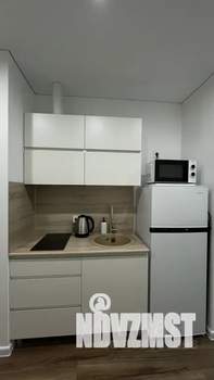 Студия квартира, посуточно, 27м2, 14/17 этаж