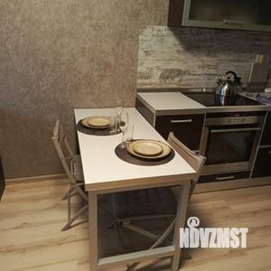 Студия квартира, посуточно, 28м2, 10/17 этаж