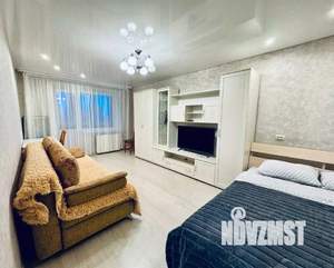 1-к квартира, посуточно, 38м2, 1/1 этаж