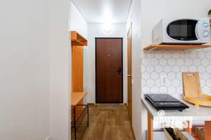 Студия квартира, посуточно, 13м2, 1/5 этаж