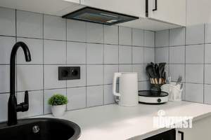 Студия квартира, посуточно, 35м2, 1/9 этаж