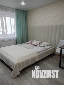 Студия квартира, посуточно, 30м2, 23/25 этаж