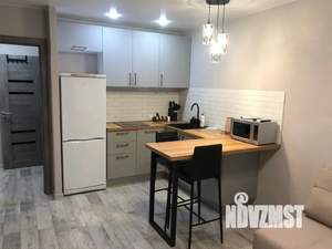 Студия квартира, посуточно, 45м2, 8/17 этаж