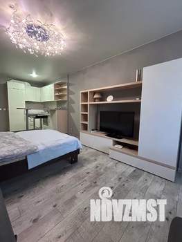 Студия квартира, посуточно, 30м2, 10/18 этаж