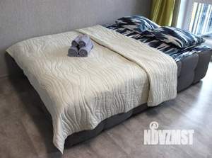 Студия квартира, посуточно, 27м2, 6/18 этаж