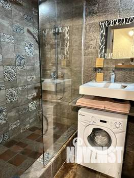 Студия квартира, посуточно, 38м2, 16/17 этаж