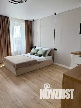 Студия квартира, посуточно, 28м2, 7/17 этаж