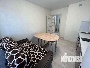 1-к квартира, посуточно, 33м2, 9/18 этаж