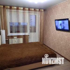 1-к квартира, посуточно, 39м2, 12/17 этаж