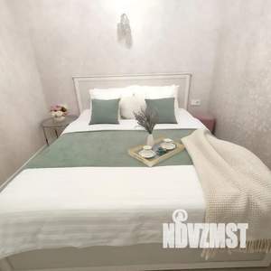 1-к квартира, посуточно, 34м2, 9/17 этаж