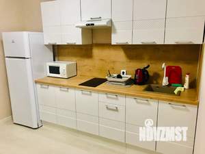 1-к квартира, посуточно, 44м2, 8/17 этаж