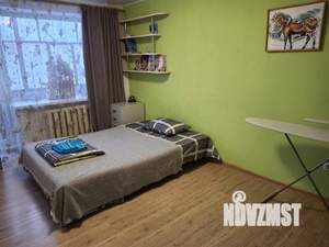 2-к квартира, посуточно, 47м2, 1/1 этаж